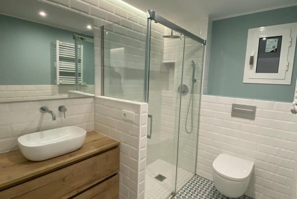 🚿 ¡Nueva reforma de baño finalizada!
