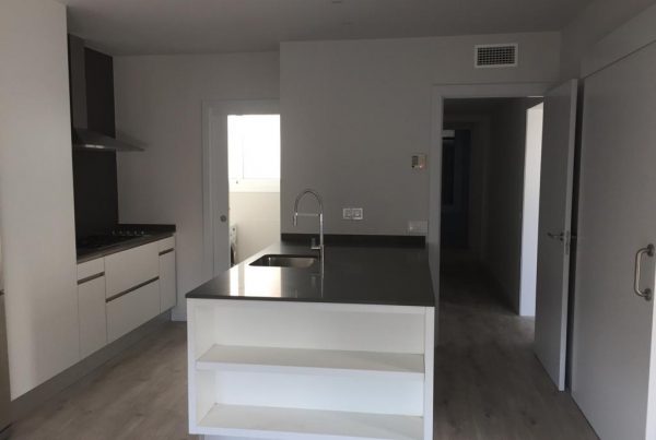 🏠 ¡Nueva reforma de cocina finalizada!